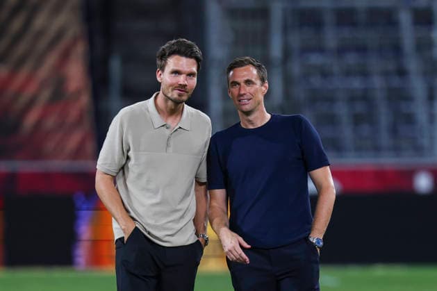 SOCCER - UEFA EL, RBS vs Mjaellby SALZBURG,AUSTRIA,27.AUG.26 - SOCCER - UEFA Europa League, play-off, Red Bull Salzburg vs Mjaellby AIF. Image shows head coach Danny Roehl and sporting director Marcus Mann (RBS).  GEPAxpictures xDavidxGeieregger