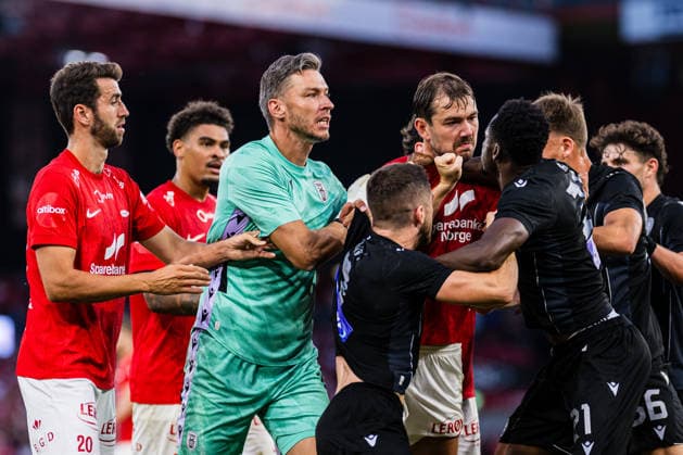 260827 Fredrik Pallesen Knudsen of Brann during the UEFA Conference League play-off match between Brann and PAOK on August 27, 2026 in Bergen. Photo: Marius Simensen BILDBYRAN COP 238 bbeng brann football fotball fotboll paok play-off skb soccer uecl uefa conference league Copyright: MARIUSxSIMENSEN BB260827BB954