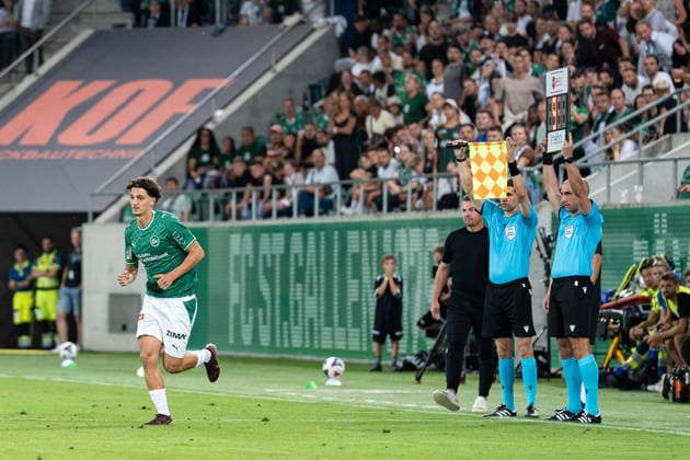 Fussball, UEFA Conference League Qualifikation: FC St. Gallen 1879 vs. FC Nordsjaelland, Donnerstag, 27.08.2026 (Berit Sitterstadion, St. Gallen, Schweiz); Leon Frokaj (20, FC St. Gallen) wird für Andrin Hunziker (9, FC St. Gallen) eingewechselt Copyright: xValentinxDomgjonix
