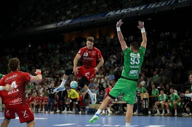 RECORD DATE NOT STATED Handball, 1. Handball-Bundesliga, Füchse Berlin - MT Melsungen (27.08.2026, Max-Schmeling-Halle, Berlin): Wurf aufs Tor - 33, Aaron Mensing Handball, 1. Handball-Bundesliga, Füchse Berlin - MT Melsungen (27.08.2026, Max-Schmeling-Halle, Berlin): Wurf aufs Tor - 33, Aaron Mensing Copyright: xBEAUTIFULxSPORTS E.Schneiderx