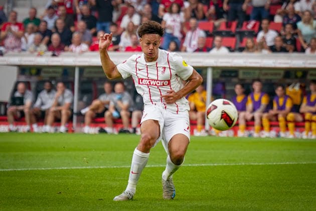 Deutschland: UEFA Conference-League-Qualifikation SC Freiburg vs FC Motherwell - Playoffs 2026 2027, Europa-Park Stadion (Freiburg): Derry Scherhant (SC Freiburg, 7) am Ball, Mimik, Gesichtsausdruck, Emotion Copyright: xJOERANxSTEINSIEKx