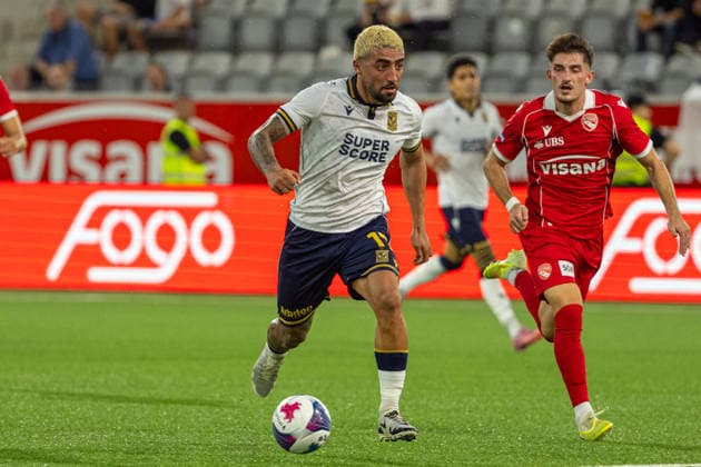 Allahyar Sayyadmanesh (17) seen during UEFA Europa League 26 27 4th qualifying round 2ed leg match between teams of FC Thun and Lech Poznan (Benjamin Faes Ball Raw Images) Thun Stockhorn Arena Switzerland Copyright: xBenjaminxFaesx BenjaminFaes_FCTvLPO-26