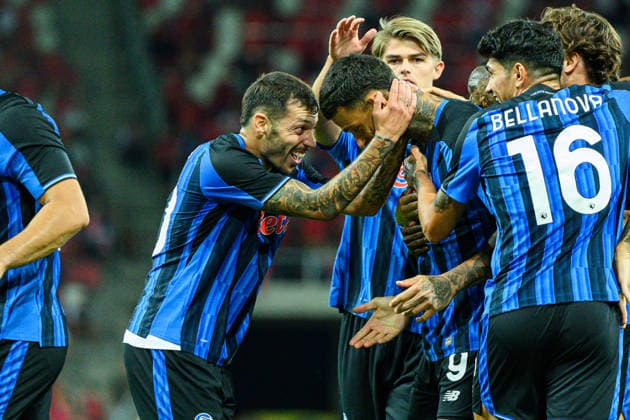 Gianluca Scamacca seen celebrating goal with his teammate during UEFA Conference League 2026 27 4th qualifying round 2nd leg match between teams of Hapoel Tel Aviv and Atalanta BC in Miskolc, Hungary (Tomasz Karczewski Ball Raw Images) Miskolc DVTK Stadium Hungary Copyright: xTomaszxKarczewskix tomaszkarczewski_hapoel_atalanta_2627_TK2_5363
