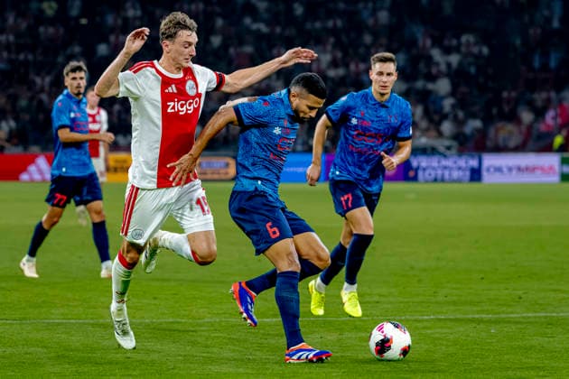 AMSTERDAM AFC Ajax Amsterdam defender Youri Baas and FC Sion defender Marquinhos during the UEFA Conference League at the Johan Cruijff ArenA on 27 August 2026 in Amsterdam, the Netherlands. (Photo by DeFodi Images) -