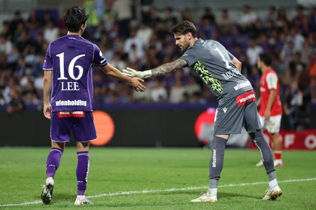 27.August.2026 - SOCCER - 2026 27 UEFA Conference League Play-offs, 2nd Leg, FK Austria Wien vs Sporting Braga Kang Hee Lee (Austria Wien) shows disappointment during the match Vienna Franz-Horr-Stadion (Generali-Arena) Vienna Austria Copyright: xYigitxOermex xPsxImagesxYigitxOermex xPsxImagesx