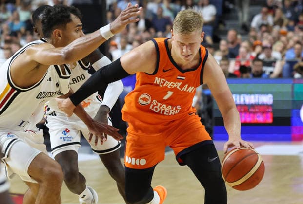 v.l. Oscar da Silva (Deutschland Herren 01), Keye van der Vuurst de Vries (Niederlande Herren 01) Deutschland vs. Niederlande, Basketball, DBB, FIBA Basketball World Cup 2027, European Qualifiers, 27.08.2026 Deutschland vs. Niederlande, Basketball, DBB, FIBA Basketball World Cup 2027, European Qualifiers, 27.08.2026 Koeln Copyright: xEibner-Pressefotox xThomasxStoeckerx EP_TSR