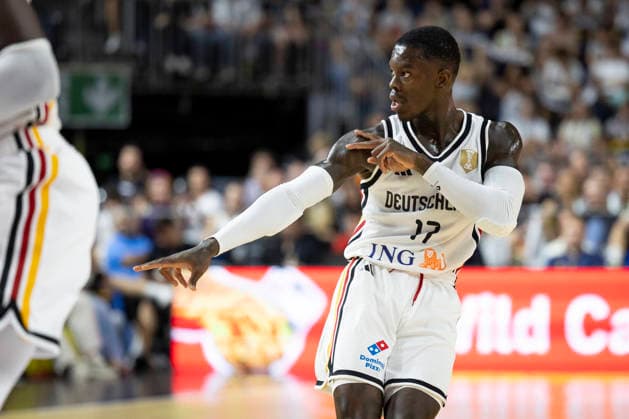 Dennis SCHROEDER (SCHRÖDER) (GER, 17, mi.) freut sich ueber einen Dreier, Freude, Jubel, Geste, Einzelbild, Einzelaktion, Aktion, Basketball Laenderspiel WM Qualifikation Deutschland (GER) - Niederlande (NED), Endstand 99:83, FIBA Basketball World Cup European Qualifiers, 2nd Round, Group K, am 27.08.2026, in Koeln Lanxess Arena;