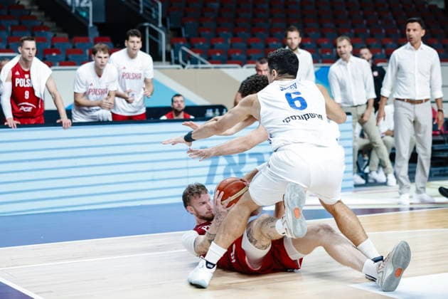 Ryga 27.08.2026 KOSZYKOWKA KOSZKADRA REPREZENTACJA POLSKI MECZ IZRAEL - POLSKA ELIMINACJE MISTRZOSTW SWIATA 2027 - - - MEN BASKETBALL POLISH national team, Nationalteam WORLD CUP SERIES QUALIFIERS GAME ISRAEL - POLAND NZ Aleksander Balcerowski , Itay Segev , FOT. WOJCIECH FIGURSKI 058SPORT.PL NEWSPIX.PL --- newspix.pl  FOT. WOJCIECH FIGURSKI 058SPOR