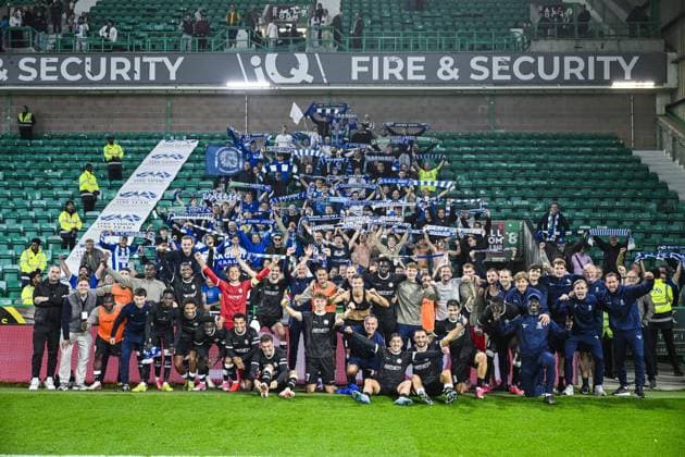 Gent s players celebrate after winning a soccer game between Scottish team Hibernian FC and Belgian soccer team KAA Gent, Thursday 27 August 2026 in Edinburgh, on the return leg of the play-off round for the UEFA Conference League league phase. TOMxGOYVAERT  x184518252x