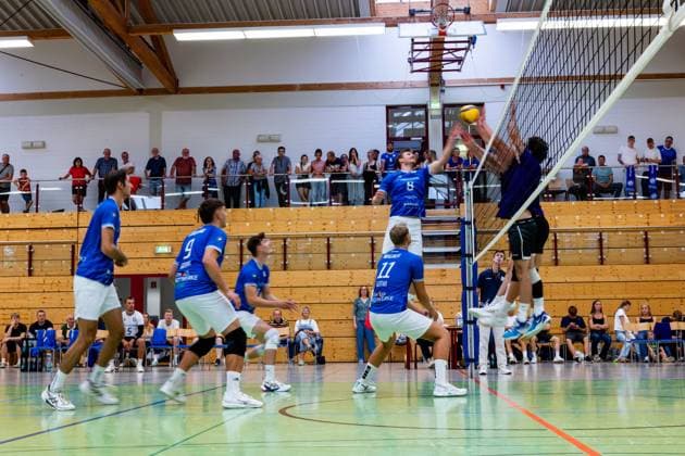 27.08.2026, GER, Volleyball, Maenner, Saison 26 27, 2.Bl Sued 1.Bl, Testspiel, Blue Volleys Gotha - Cerebricks Volley Goats Mitteldeutschland Die Tribüne kann aktuell wegen einen defekt nicht genutzt werden 99867 Gotha Sporthalle Sportanlage Ernesti Thüringen Deutschland