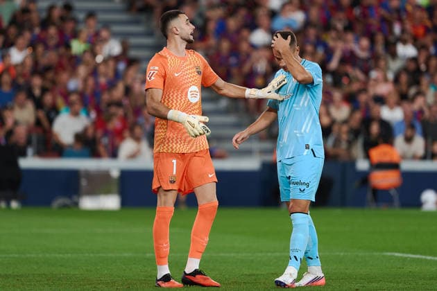 ESP: LaLiga EA Sports FC Barcelona, Barca v Athletic Bilbao Joan Garcia of FC Barcelona during LaLiga EA Sports between FC Barcelona v Athletic Bilbao played at Spotify Camp Nou Stadium in Barcelona on August 27, 2026 in Spain Spain Futbol Copyright: xAgenciaxLOFx