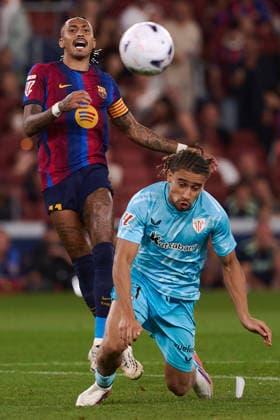 ESP: LaLiga EA Sports FC Barcelona, Barca v Athletic Bilbao Johaneko Louis-Jean of Athletic and Raphinha of FC Barcelona during LaLiga EA Sports between FC Barcelona v Athletic Bilbao played at Spotify Camp Nou Stadium in Barcelona on August 27, 2026 in Spain Spain Futbol Copyright: xAgenciaxLOFx