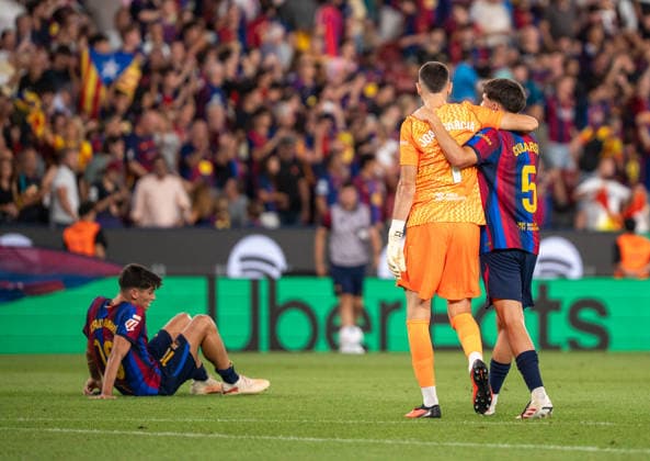 ESP: LaLiga EA Sports FC Barcelona, Barca v Athletic Bilbao Joan Garcia of FC Barcelona and Pau Cubarsi of FC Barcelona during LaLiga EA Sports between FC Barcelona v Athletic Bilbao played at Spotify Camp Nou Stadium in Barcelona on August 27, 2026 in Spain Spain Futbol Copyright: xAgenciaxLOFx