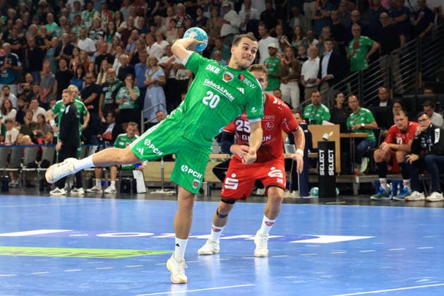 27.08.2026, GER Deutschland, Handball, 1.Bundesliga, 27.08.2026, Saison 2026 2027, Berlin, Fuechse Berlin vs Melsungen 7m , Tim Freihoefer ( Fuechse Berlin 20 ) Berlin Max-Schmeling-Halle Berlin Deutschland Copyright: xNordphotox xEnglerx