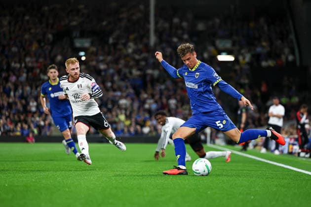 LONDON, ENGLAND, AUGUST 27: Ollie Harrison during the Carabao Cup, English League Cup 2nd round match between Fulham and AFC Wimbledon at Craven Cottage in London, England. (Photo by Alex Ferrelly Sports Press Photo) Copyright: xAlexxFerrelly SportsxPressxPhotox Sportspressphoto_SPR217404