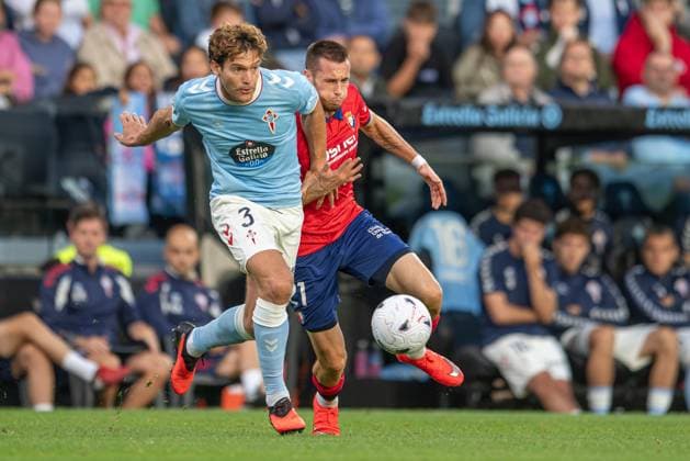 ESP : RC Celta v CA Osasuna LaLiga EA Sports Marcos Alonso of RC Celta and Jon Bautista Dubasin of CA Osasuna fight for ball during LaLiga EA Sports between RC Celta v CA Osasuna on August 27, 2026 , played at ABANCA Balaidos Stadium , Spain Copyright: xLuisxLorenzox