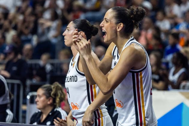 27.08.2026, GER, Testspiel, FIBA Women™s Basketball World Cup 2026 Köln, Deutschland-Türkei Clara Bielefeld (Deutschland, 25) applaudiert Köln LANXESS arena Nordrhein-Westfalen Deutschland