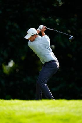 August 27, 2026, Atlanta, Georgia, USA: Matt Fitzpatrick (England) hits his tee shot on the 17th hole during the first round at East Lake Golf Club. PGA, Golf Herren Tour TOUR Championship  - ZUMAd212 20260827_zsp_d212_041 Copyright: xRichardxDolex