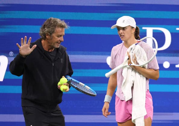 August 27, 2026, New York City, New York, USA: IGA SWIATEK of Poland and FRANCISCO ROIG of Spain during practise session before US Open. New York, USA. Tennis: US Open - Iga Swiatek And Francisco Roig  - ZUMAc278 20260827_zsp_c278_020 Copyright: xMarcinxCholewinskix