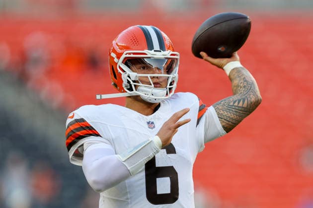 CLEVELAND, OH - AUGUST 27: Cleveland Browns quarterback Dillon Gabriel (6) on the field prior to the National Football League preseason game between the New England Patriots and Cleveland Browns on August 27, 2026, at Huntington Bank Field in Cleveland, OH. (Photo by Frank Jansky Icon Sportswire) NFL, American Football Herren, USA AUG 27 Patriots at Browns EDITORIAL USE ONLY Icon260827011