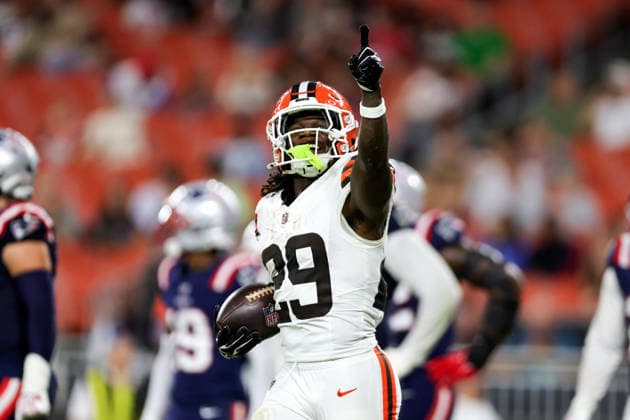 CLEVELAND, OH - AUGUST 27: Cleveland Browns running back Davon Booth (29) celebrates after scoring on a 8-yard touchdown run during the fourth quarter of the National Football League preseason game between the New England Patriots and Cleveland Browns on August 27, 2026, at Huntington Bank Field in Cleveland, OH. (Photo by Frank Jansky Icon Sportswire) NFL, American Football Herren, USA AUG 27 Patriots at Browns EDITORIAL USE ONLY Icon260827029