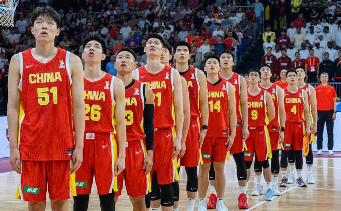 Qatar v China - FIBA Basketball World Cup 2027 Asian Qualifiers Chinese players stands for their national anthem before the FIBA Basketball World Cup 2027 Second Round Group F Asian Qualifiers game between Qatar and China at Al Janoub Stadium in Al Wakrah, Qatar, August 27, 2026. DOHA Qatar Copyright: xNOUSHADx