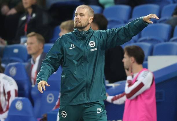 . - Brighton & Hove Albion v Tromso, UEFA Conference League, Qualification Play Off, 2nd Leg, AMEX Community Stadium, Brighton, 27th August 2026. Daniel Weir Crystal Pix Fabian Hurzeler Manager of Brighton & Hove Albion points out instructions to his players. - Brighton & Hove Albion v Tromso, UEFA Conference League, Qualification Play Off, 2nd Leg, AMEX Community Stadium, Brighton, 27th August 2026. Daniel Weir Crystal Pix Brighton AMEX Community Stadium United kingdom Copyright: xDanielxWeirx CP_Brighton_Tromso_270826_DW18