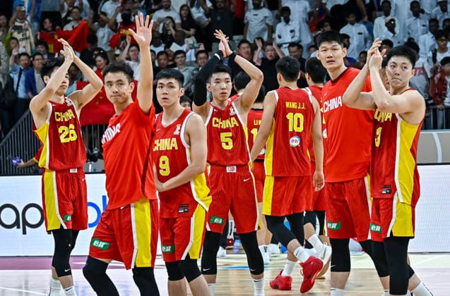 Qatar v China - FIBA Basketball World Cup 2027 Asian Qualifiers Players of China celebrate after winning the second-round match between China and Qatar in the FIBA Basketball World Cup Asian Qualifiers at Al Janoub Stadium in Al Wakrah, Qatar, August 27, 2026. DOHA Qatar Copyright: xNOUSHADx