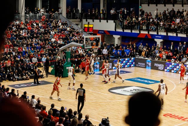 Chile v USA - FIBA World Cup 2027 Americas Qualifier Santiago, Chile - 27 August: General view of the Centro de Deportes Colectivos stadium during the FIBA World Cup 2027 Americas Qualifiers Group E game between Chile and USA at Centro de Deportes Colectivos on August 27, 2026 in Santiago, Chile Santiago Centro de Deportes Colectivos Region Metropolitana de Santiago Chile Copyright: xLatinxSportxImagesx