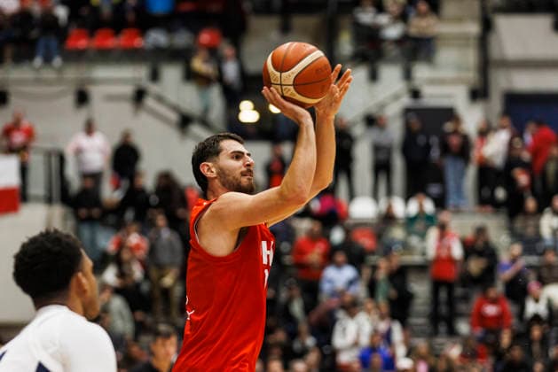 Chile v USA - FIBA World Cup 2027 Americas Qualifier Santiago, Chile - 27 August: Sebastian Herrera of Chile attempts a shot during the FIBA World Cup 2027 Americas Qualifiers Group E game between Chile and USA at Centro de Deportes Colectivos on August 27, 2026 in Santiago, Chile Santiago Centro de Deportes Colectivos Region Metropolitana de Santiago Chile Copyright: xLatinxSportxImagesx