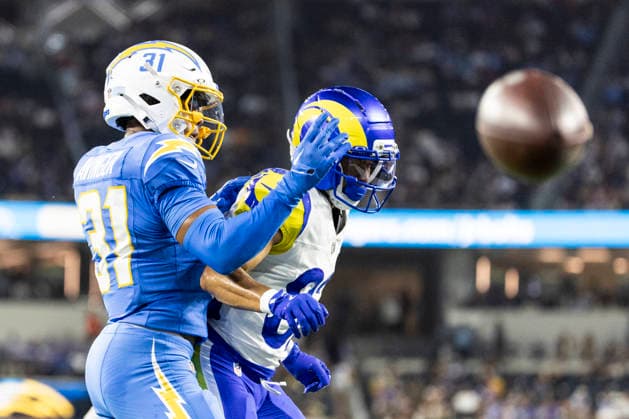 August 27, 2026, Inglewood, California, USA: Los Angeles Chargers Safety Noah Avinger (31) defects a pass intended for Los Angeles Rams Wide Receiver Brennan Presley (81) during an NFL, American Football Herren, USA football preseason game, in Inglewood, Calif. on Thursday August 27, 2026. Inglewood USA - ZUMAc68_ 20260827_zaf_c68_042 Copyright: xRingoxChiux