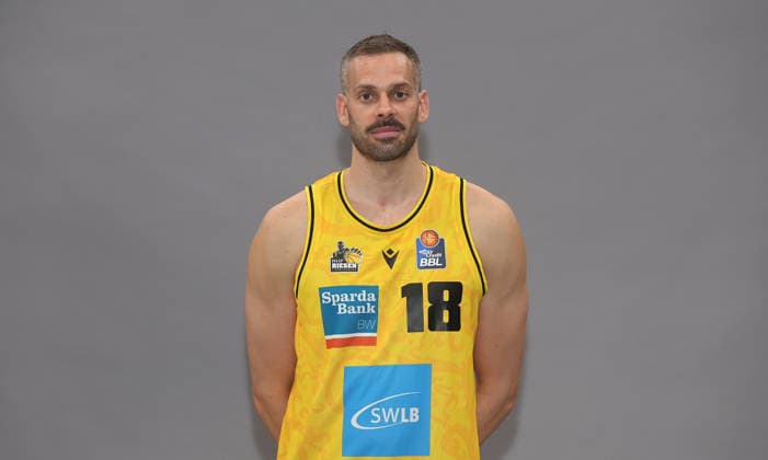 Ludwigsburg , Basketball Fototermin MHP Riesen Ludwigsburg Saison 2026 2027 , Jonas Wohlfarth-Bottermann