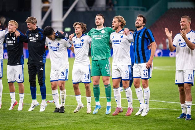 FC Copenhagen v FC Inter Turku, UEFA Conference League qualification, Copenhagen, Denmark Copenhagen, Denmark. 27th, August 2026. The players of FC Copenhagen seen in celebration with the fans after the UEFA Conference League qualification match between FC Copenhagen and FC Inter Turku at Parken in Copenhagen. Denmark, Copenhagen, Parken  Copyright: xGonzalesxPhoto TobiasxJorgensenx