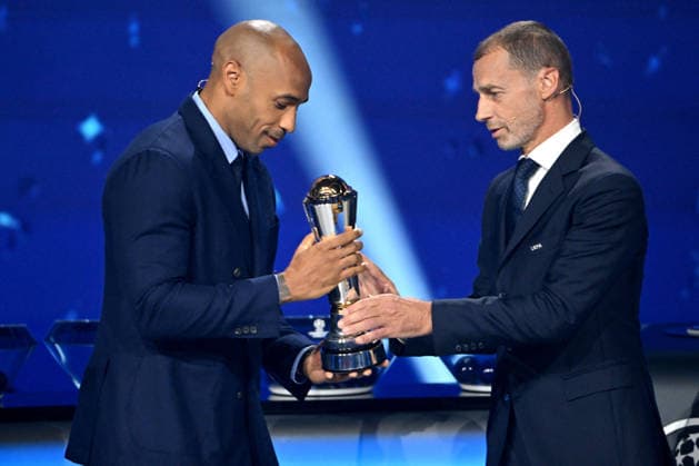 L ancien footballeur français Thierry Henry et Aleksander Ceferin, le président de l’UEFA, lors du tirage au sort de la phase de ligue de l’édition 2026-2027 de la Ligue des champions au Grimaldi Forum de Monaco, le 27 août 2026. Bruno Bebert Bestimage The 2026 27 UEFA Champions League league phase draw at the Grimaldi Forum in Monaco on August 27, 2026. Monaco Monaco  Copyright: xBrunoxBebertx xBestimagexBrunoxBebertx xBestimagex