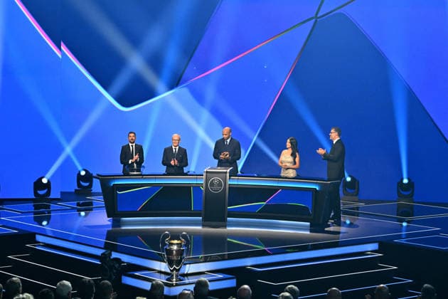 David Villa, Giorgio Marchetti et Thierry Henry lors du tirage au sort de la phase de ligue de l’édition 2026-2027 de la Ligue des champions au Grimaldi Forum de Monaco, le 27 août 2026. Bruno Bebert Bestimage The 2026 27 UEFA Champions League league phase draw at the Grimaldi Forum in Monaco on August 27, 2026. Monaco Monaco  Copyright: xBrunoxBebertx xBestimagexBrunoxBebertx xBestimagex