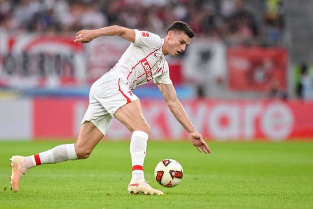 Yannik Engelhardt (SC Freiburg) controls the Ball during the UEFA Conference League 2026 27 Play Off Round Second Leg match between Club Freiburg and Motherwell at Stadion am Wolfswinkel on August 27, 2026 in Freiburg, Germany. (Photo by Harry Langer DeFodi Images) -