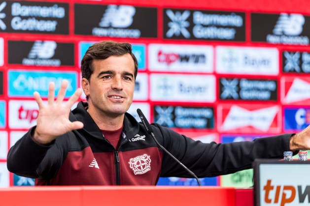 LEVERKUSEN, GERMANY - AUGUST 28: Carles Martinez (Head Coach Bayer 04 Leverkusen) during the pre game press conference, PK, Pressekonferenz before the Bundesliga match between Bayer 04 Leverkusen and SV Elversberg at BayArena on August 28, 2026 in Leverkusen, Germany. DFL REGULATIONS PROHIBIT ANY USE OF PHOTOGRAPHS AS IMAGE SEQUENCES AND OR QUASI-VIDEO. North Rhine Westphalia Germany Copyright: xSteffiexWunderlx