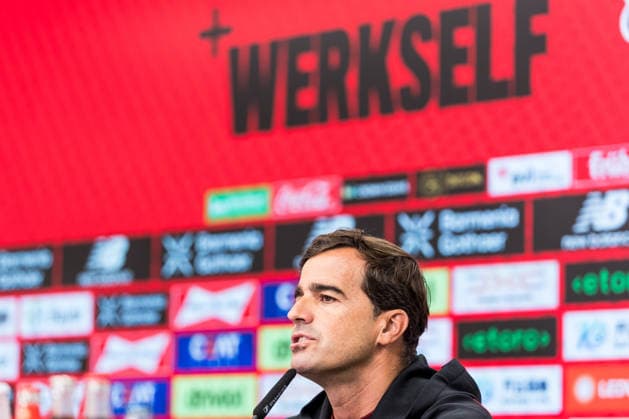 LEVERKUSEN, GERMANY - AUGUST 28: Carles Martinez (Head Coach Bayer 04 Leverkusen) during the pre game press conference, PK, Pressekonferenz before the Bundesliga match between Bayer 04 Leverkusen and SV Elversberg at BayArena on August 28, 2026 in Leverkusen, Germany. DFL REGULATIONS PROHIBIT ANY USE OF PHOTOGRAPHS AS IMAGE SEQUENCES AND OR QUASI-VIDEO. North Rhine Westphalia Germany Copyright: xSteffiexWunderlx