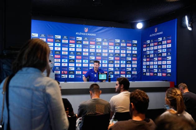 August 28, 2026, Madrid, Madrid, Spain: Diego Pablo Simeone, head coach of Atletico de Madrid, attends his press conference, PK, Pressekonferenz during a training session of Atletico de Madrid ahead the Spanish League, LaLiga EA Sports, match against Sevilla FC at Ciudad Deportiva Wanda Atletico de Madrid on August 28, 2026, in Madrid, Spain. Atletico De Madrid Training Session And Press Conference - Laliga Ea Sports - ZUMAa181 20260828_zaa_a181_056 Copyright: xDennisxAgyemanx