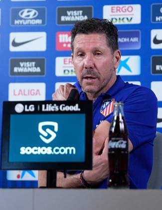 August 28, 2026, Madrid, Madrid, Spain: Diego Pablo Simeone, head coach of Atletico de Madrid, attends his press conference, PK, Pressekonferenz during a training session of Atletico de Madrid ahead the Spanish League, LaLiga EA Sports, match against Sevilla FC at Ciudad Deportiva Wanda Atletico de Madrid on August 28, 2026, in Madrid, Spain. Atletico De Madrid Training Session And Press Conference - Laliga Ea Sports - ZUMAa181 20260828_zaa_a181_090 Copyright: xDennisxAgyemanx
