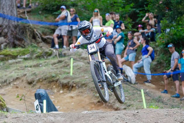 TRENTO, ITALY - AUGUST 28: Emily Carrick-Anderson from Great Britain in action during the Uci Mountainbike World Championship, WM, Weltmeisterschaft - Women and Men Elite Downhill qualifications at Val di Sole on August 28, 2026 in Trento, Italy. Trento Val di Sole Trento Italy Copyright: xJustPictures.ch FrancescoxMinghettix jp-en-EuSpIm-JP6_FRM_UCIWC_WMNDH_28_Aug_000171