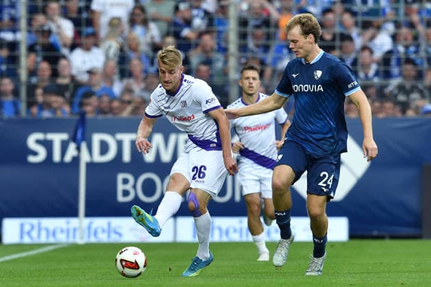 Fußball 2. Bundesliga 3. Spieltag VfL Bochum - VfL Osnabrück am 28.08.2026 im Vonovia Ruhrstadion in Bochum Fridolin Wagner ( Osnabrück ), links - Mats Panneweg ( Bochum ), rechts DFL regulations prohibit any use of photographs as image sequences and or quasi-video. *** Soccer, 2. Bundesliga, Matchday 3: VfL Bochum vs. VfL Osnabrück on August 28, 2026, at the Vonovia Ruhrstadion in Bochum. Fridolin Wagner (Osnabrück, left), Mats Panneweg (Bochum, right). DFL regulations prohibit any use of photographs as image sequences and or quasi-video. xRx