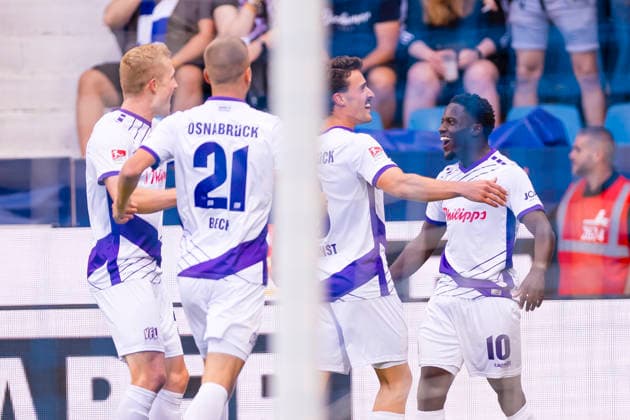 28.08.2026, Fussball, 3. Spieltag der 2. Bundesliga, VfL Bochum 1848 - VfL Osnabrück. Die Spieler des VfL Osnabrück bejubeln das Tor zum 0:1 durch Ismail Badjie (VfL Osnabrück). Bochum Vonovia Ruhrstadion NRW Deutschland xRHR-FOTO DEx *** August 28, 2026, Soccer, Matchday 3 of the 2. Bundesliga, VfL Bochum 1848 vs. VfL Osnabrück: VfL Osnabrück players celebrate Ismail Badjie’s goal to make it 0–1. VfL Osnabrück, Bochum, Vonovia Ruhrstadion, North Rhine-Westphalia, Germany. xRHR PHOTO DEx Copyright: DennisxEwert RHR-FOTOx RHR-FOTO DE