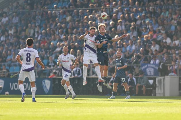 28.08.2026, GER, Fussball, Herren, 2. Bundesligal, Saison 2026 2027,VfL Bochum - VfL Osnabrück Robin Meißner (Osnabrück) und Mats Pannewig (Bochum) im Kampf um den Ball Bochum vonovia-Ruhrstadion Nordrhein-Westfalen Deutschland *** August 28, 2026, GER, Soccer, Men s, 2. Bundesliga, 2026–2027 season, VfL Bochum vs. VfL Osnabrück: Robin Meißner (Osnabrück) and Mats Pannewig (Bochum) battle for the ball at the vonovia Ruhrstadion in Bochum, North Rhine-Westphalia, Germany Copyright: xAdrianxSchlüterx