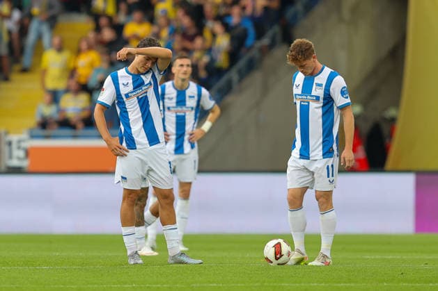 28.08.2026, xtgx Fussball - 2.Bundesliga Eintracht Braunschweig - Hertha BSC Berlin emspor, v.l. Soufian Gouram (Hertha, 33), Sebastian Grönning (Hertha, 17) enttaeuscht, schaut enttaeuscht, niedergeschlagen, disappointed enttaeuscht, schaut enttaeuscht, niedergeschlagen, disappointed (DFL DFB REGULATIONS PROHIBIT ANY USE OF PHOTOGRAPHS as IMAGE SEQUENCES and or QUASI-VIDEO) Braunschweig *** August 28, 2026, xtgx Soccer 2. Bundesliga Eintracht Braunschweig Hertha BSC Berlin emspor, from left: Soufian Gouram (Hertha), 33, Sebastian Grönning (Hertha), 17, looking disappointed, looks disappointed, dejected, disappointed; looks disappointed, dejected, disappointed DFL DFB REGULATIONS PROHIBIT ANY USE OF PHOTOGRAPHS as IMAGE SEQUENCES and or QUASI-VIDEO Braunschweig