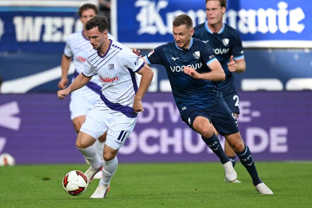 v. li. im Zweikampf Robin Meißner Meissner (Osnabrueck 11) Karol Mets (Bochum 5) 28.08.2026 ¢ Fussball ¢ VfL Bochum vs VfL Osnabrueck, Vonovia Ruhrstadion, Bochum, DFB DFL REGULATIONS PROHIBIT ANY USE OF PHOTOGRAPHS AS IMAGE SEQUENCES AND OR QUASI-VIDEO NRW Germany *** v li in a one-on-one situation: Robin Meißner (Osnabrück) 11, Karol Mets (Bochum) 5, August 28, 2026 ¢ Soccer ¢ VfL Bochum vs. VfL Osnabrück, Vonovia Ruhrstadion, Bochum, DFB DFL REGULATIONS PROHIBIT ANY USE OF PHOTOGRAPHS AS IMAGE SEQUENCES AND OR QUASI-VIDEO NRW Germany Copyright: xpepphotox xHorstxMauelshagenx pep00321, pep_20260828_hm