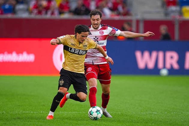 28.08.2026, xydrx, Fußball, 3.Liga, Fortuna Düsseldorf - VfB Stuttgart II, Saison 2026 2027, Merkur Spiel-Arena: David Preu (VfB Stuttgart II, 37) im Zweikampf gegen Marcel Benger (Fortuna Duesseldorf, 16) DFB regulations prohibit any use of photographs as image sequences and or quasi-video. Copyright: HMBxMedia YannisxDreimann