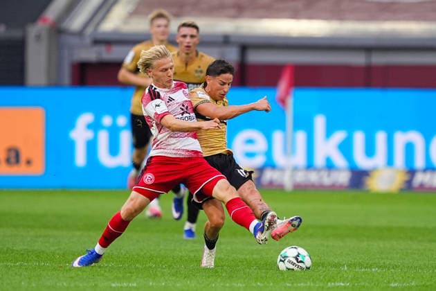 28.08.2026, xydrx, Fußball, 3.Liga, Fortuna Düsseldorf - VfB Stuttgart II, Saison 2026 2027, Merkur Spiel-Arena: Andreas Mueller (Fortuna Duesseldorf, 6) im Zweikampf gegen Nicolas Sessa (VfB Stuttgart II, 10) DFB regulations prohibit any use of photographs as image sequences and or quasi-video. Copyright: HMBxMedia YannisxDreimann