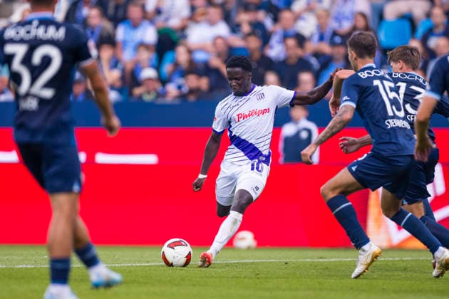28.08.2026, Fussball, 3. Spieltag der 2. Bundesliga, VfL Bochum 1848 - VfL Osnabrück. Ismail Badjie (VfL Osnabrück) mit dem Schuss aufs Tor. Bochum Vonovia Ruhrstadion NRW Deutschland xRHR-FOTO DEx *** August 28, 2026, Soccer, Matchday 3 of the 2. Bundesliga, VfL Bochum 1848 vs. VfL Osnabrück, Ismail Badjie of VfL Osnabrück takes a shot on goal at the Vonovia Ruhrstadion in Bochum, North Rhine-Westphalia, Germany xRHR PHOTO DEx Copyright: DennisxEwert RHR-FOTOx RHR-FOTO DE
