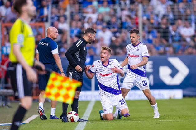 28.08.2026, Fussball, 3. Spieltag der 2. Bundesliga, VfL Bochum 1848 - VfL Osnabrück. Fridolin Wagner (VfL Osnabrück) diskutiert. Bochum Vonovia Ruhrstadion NRW Deutschland xRHR-FOTO DEx *** August 28, 2026, Soccer, Matchday 3 of the 2. Bundesliga, VfL Bochum 1848 vs. VfL Osnabrück; Fridolin Wagner, VfL Osnabrück, discusses Bochum; Vonovia Ruhrstadion, North Rhine-Westphalia, Germany; xRHR PHOTO DEx Copyright: DennisxEwert RHR-FOTOx RHR-FOTO DE